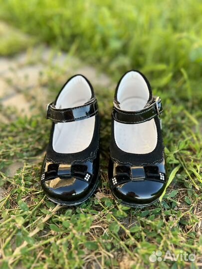 Туфли для девочки 24 размер