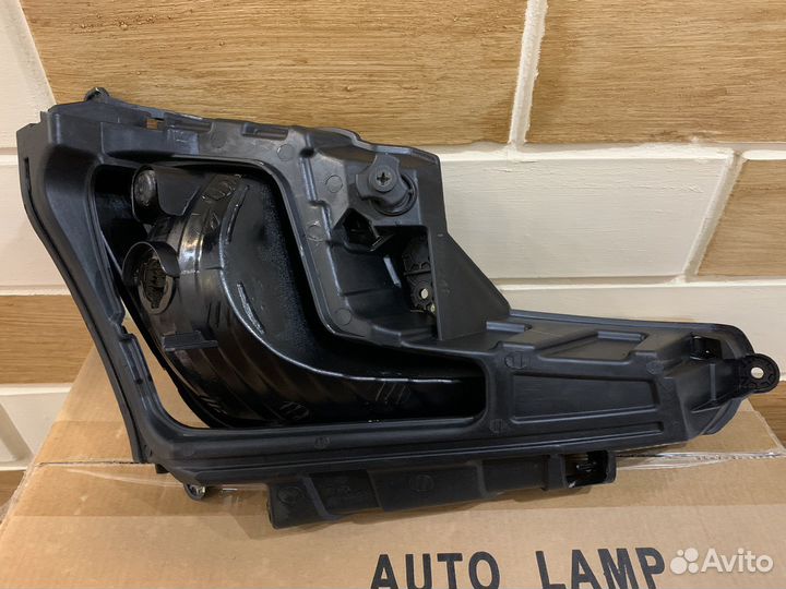 Противотуманная фара на kia rio 3