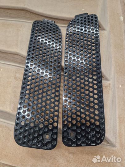 Решётки в бампер Nissan Skyline 34 BNR GTR