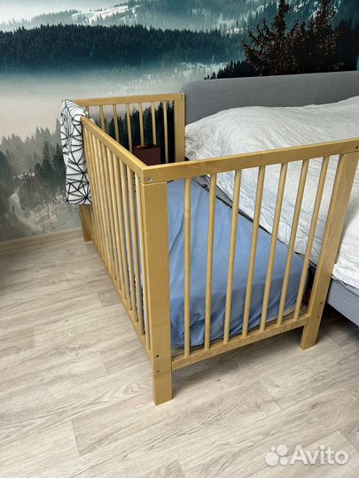 Детская кровать до 3 лет и пеленальный стол