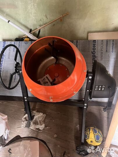 Бетономешалка новая 120литров