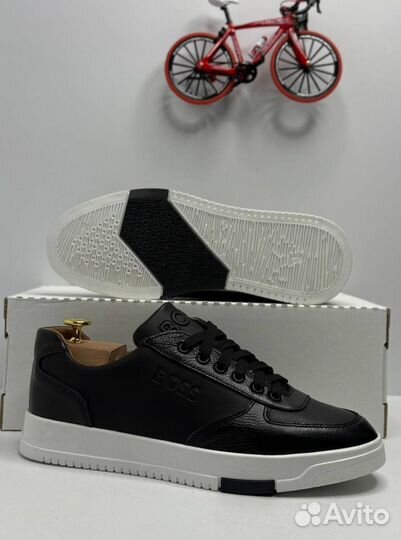 Кроссовки Boss универсальные