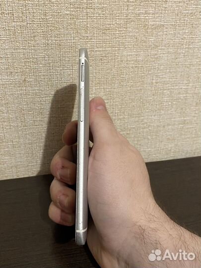 HTC One M8, 2/16 ГБ