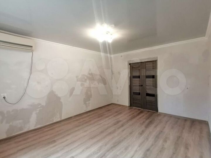 2-к. квартира, 60 м², 1/5 эт.