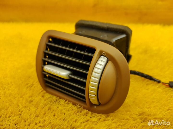 Дефлектор салона передний правый Porsche Cayenne