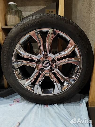 Kumho Crugen Premium KL33 255/50 R20 109V