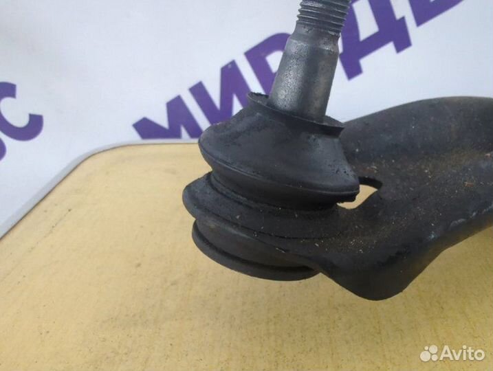 Рычаг подвески нижний передний левый Toyota Sienta