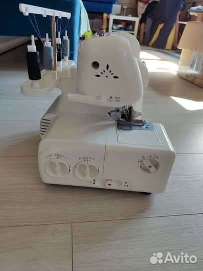 Оверлок AstraLux 822D