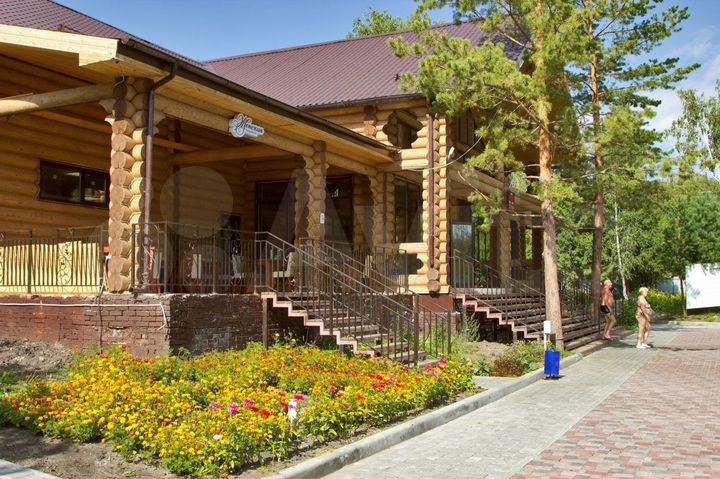 Гостиница, 9293 м²