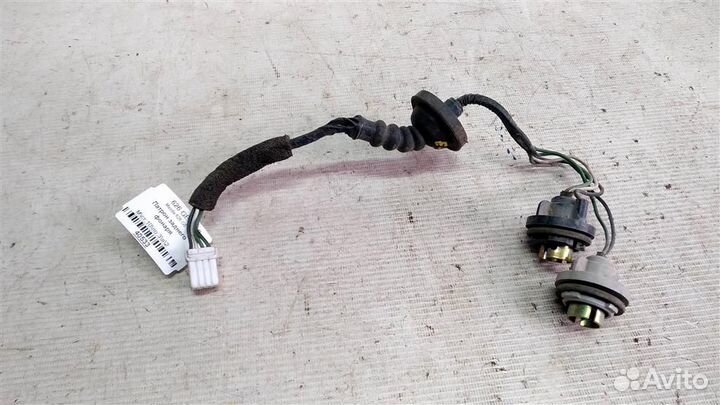 Патрон заднего фонаря Mazda 626 GE 92-97г