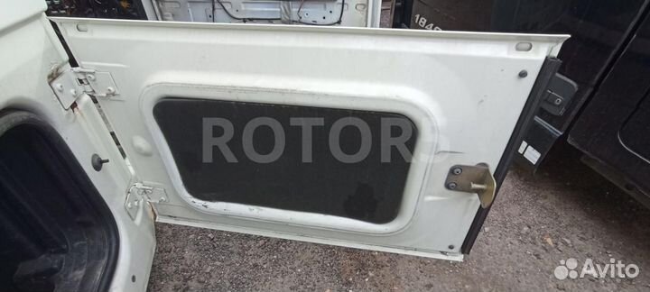 Крышка инструментального ящика правая DAF XF 105