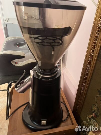 Кофемолка электрическая