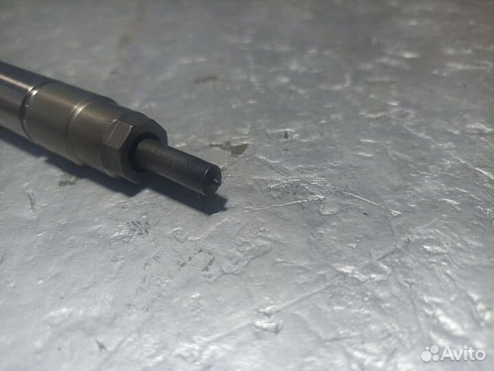 Форсунка топливная Genesis G80 2 2020 338002R100