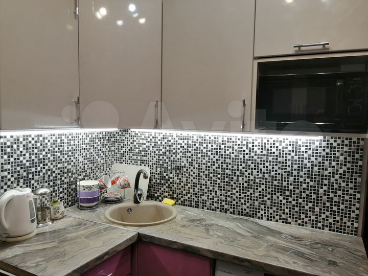 3-к. квартира, 49 м², 1/9 эт.