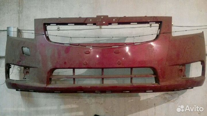 Передний бампер на Шевроле Круз 2011г
