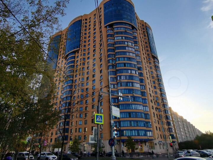 1-к. квартира, 56 м², 10/25 эт.