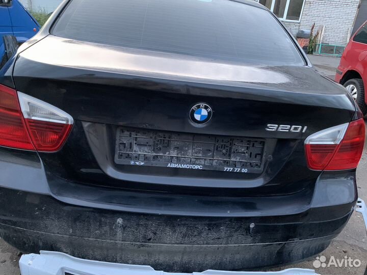 Крышка багажника BMW e90