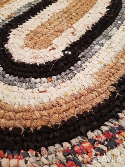 Коврик ручной работы