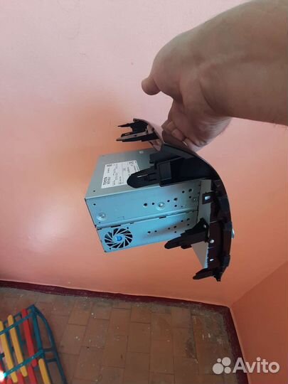 Головное устройство Ленд Крузер 200