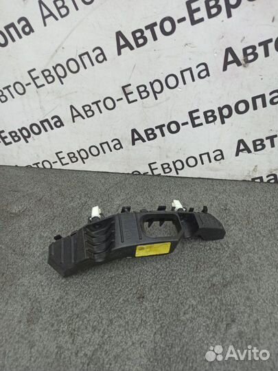 Кронштейн бампера правый Hyundai Tucson NX4 2022