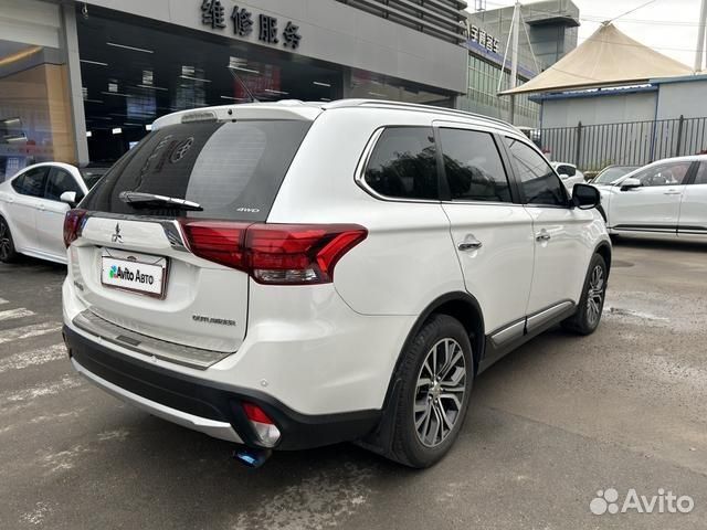 Mitsubishi Outlander 2.4 CVT, 2021, 24 000 км
