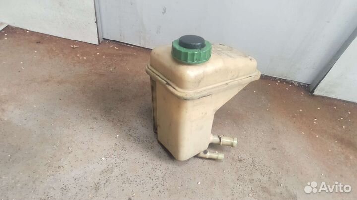 Бачок гидроусилителя Audi A6 C4 Audi 100