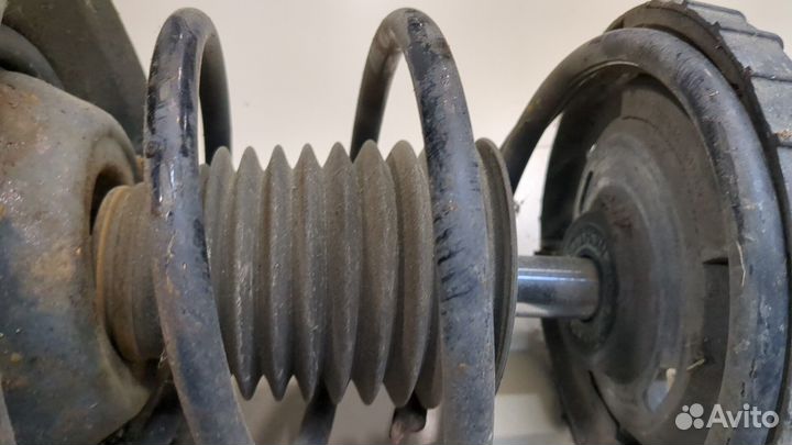 Амортизатор подвески левый передний Mercedes C W203, 2003