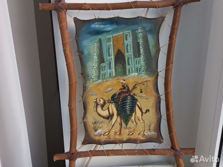 Картина -панно маслом на холсте из натур. кожи