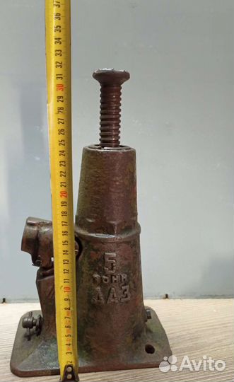 Домкрат гидравлический