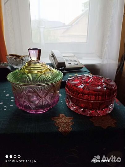 Сахарница /шкатулка / вазочка,цветное стекло СССР