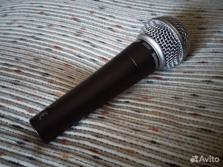 Микрофон Shure sm58