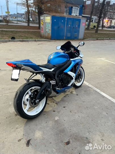 Продам suzuki gsx-r 750 k8