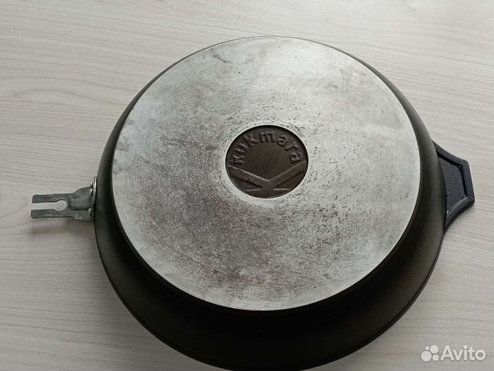 Сковорода Kukmara 26 см с крышкой и съёмной ручкой