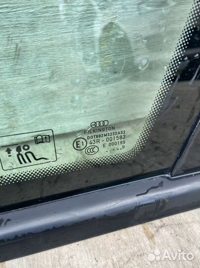 Стекло заднее правое глухое Audi A3 8P 2009г