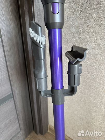 Вертикальный беспроводной пылесос