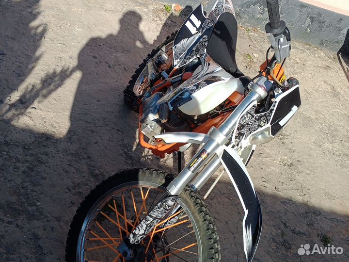 Продаю мотокросс kayo к1 на полном ходу сел поехал