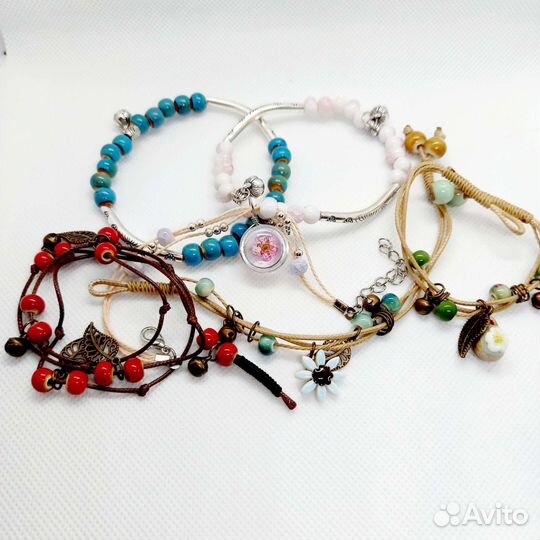 Браслет с керамическими бусинами