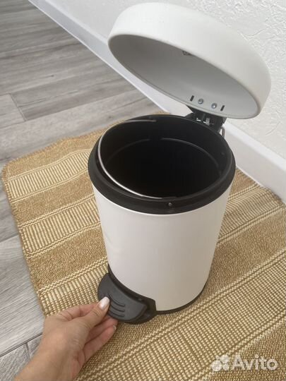 Мусорное ведро IKEA икеа белое