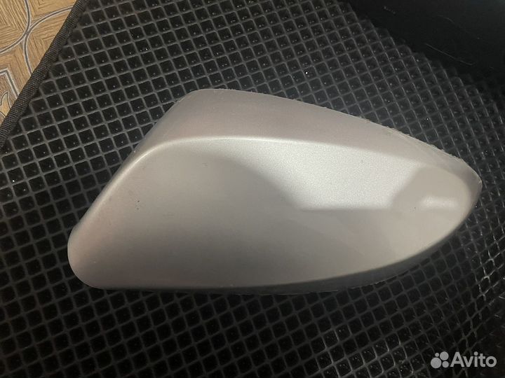 Накладка на боковое зеркало правое солярис 1