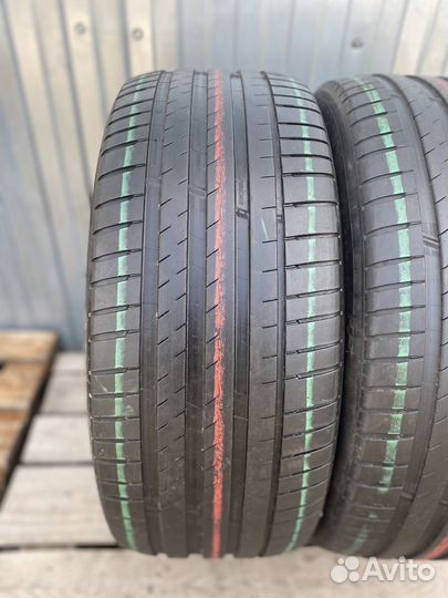 Michelin Pilot Sport 4 SUV 255/45 R20 105W