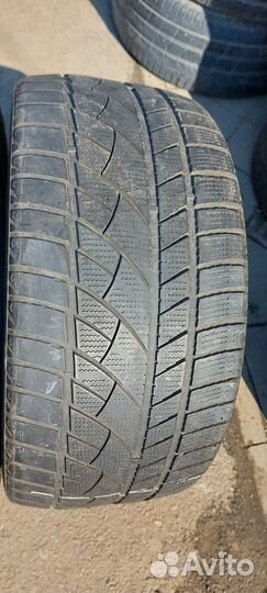 Jinyu YW52 255/35 R19