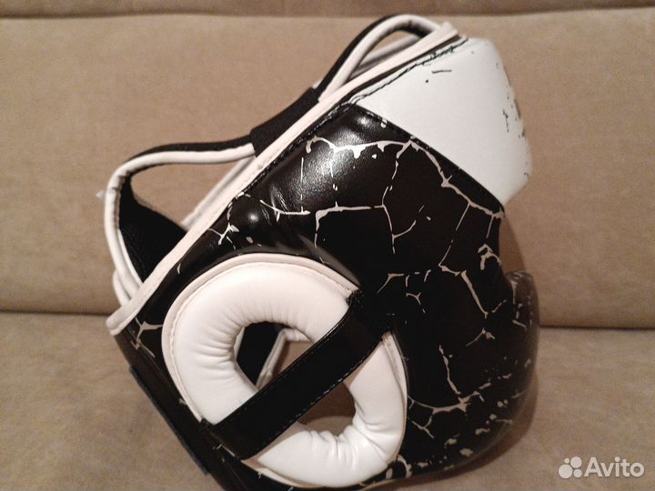 Боксерский шлем