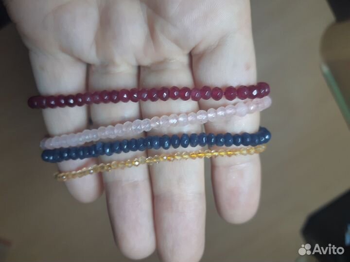 Бусы из натуральных камней