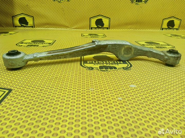 Рычаг задний верхний правый Nissan X-Trail