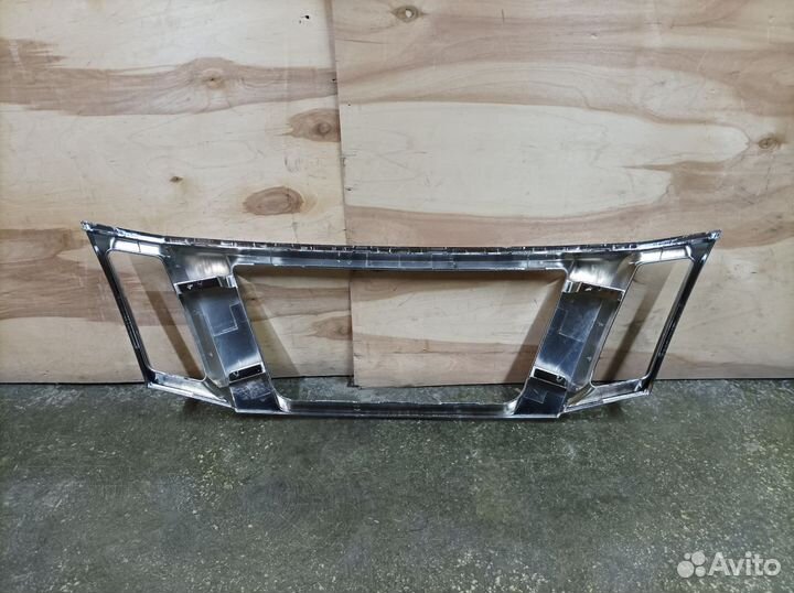 Накладка решетки Nissan Terrano