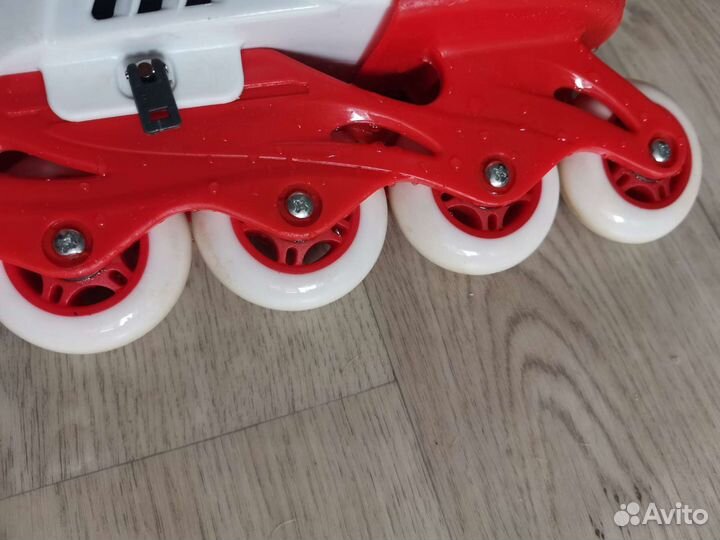 Роликовые коньки