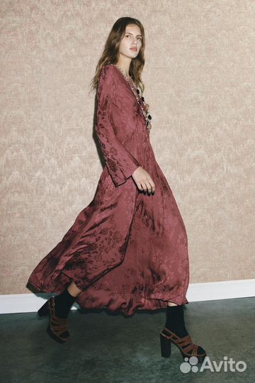 Платье миди из вискозной пряжи