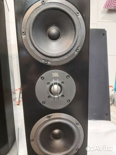 Колонкт JBL Xti 10s