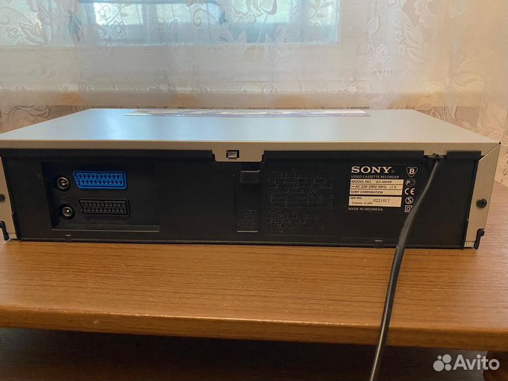 Видеомагнитофон sony