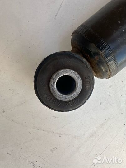 Амортизатор подвески задний правый Bmw X3 E83